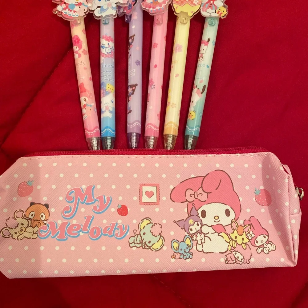 Sanrio pencil case 6 pens and 2 erasers bundle set 💕